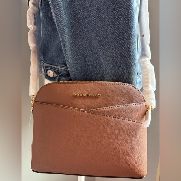 MICHAEL Michael Kors Handbags - Michael Kors Jet Set Travel Dome Crossbody | New with Tags